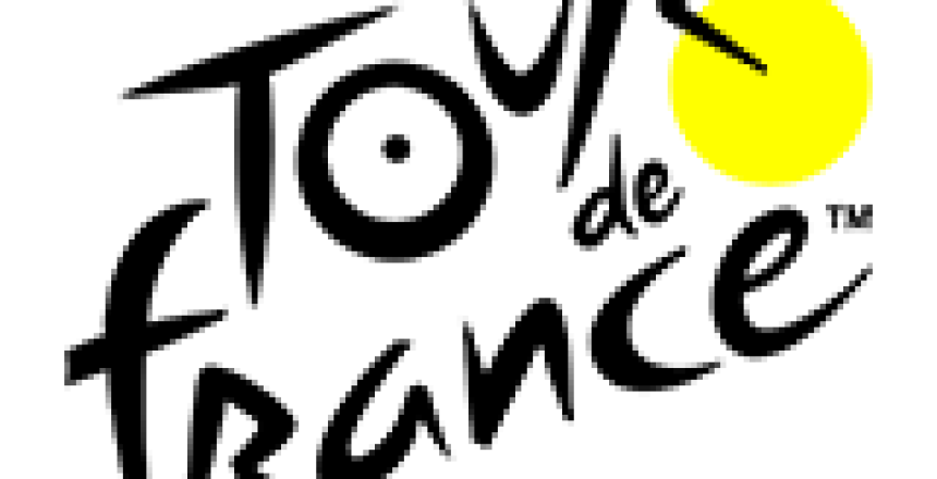 Logo du tour de france qui passe devant horizon parapente